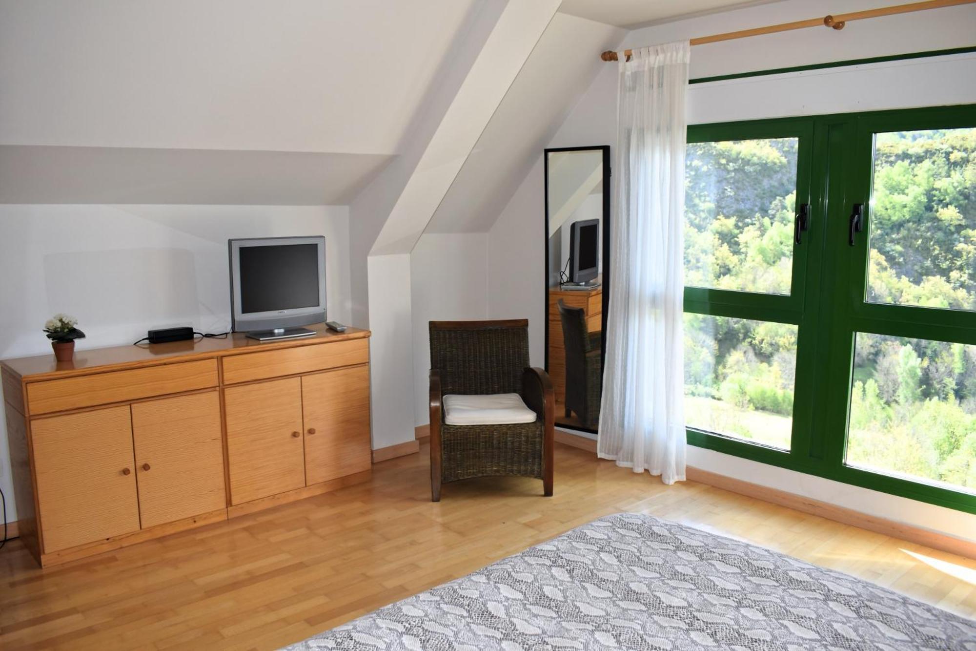 Argualas Triplex Con Piscina Panticosa Luaran gambar