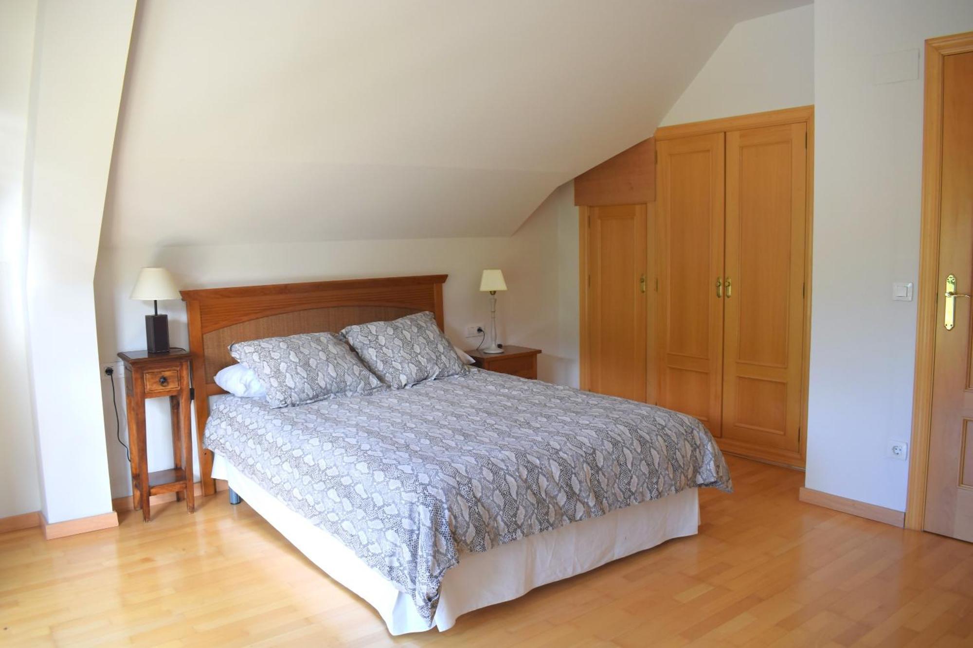 Argualas Triplex Con Piscina Panticosa Luaran gambar
